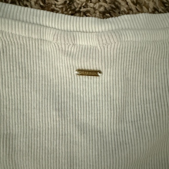 Guess Ivory Ribbed Tee - Picture 4 of 4